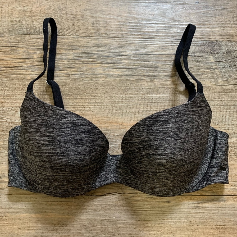 PINK Victoria’s secret lightly padded bra